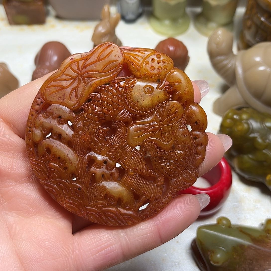 白玉菩提吊坠白玉菩提吊坠