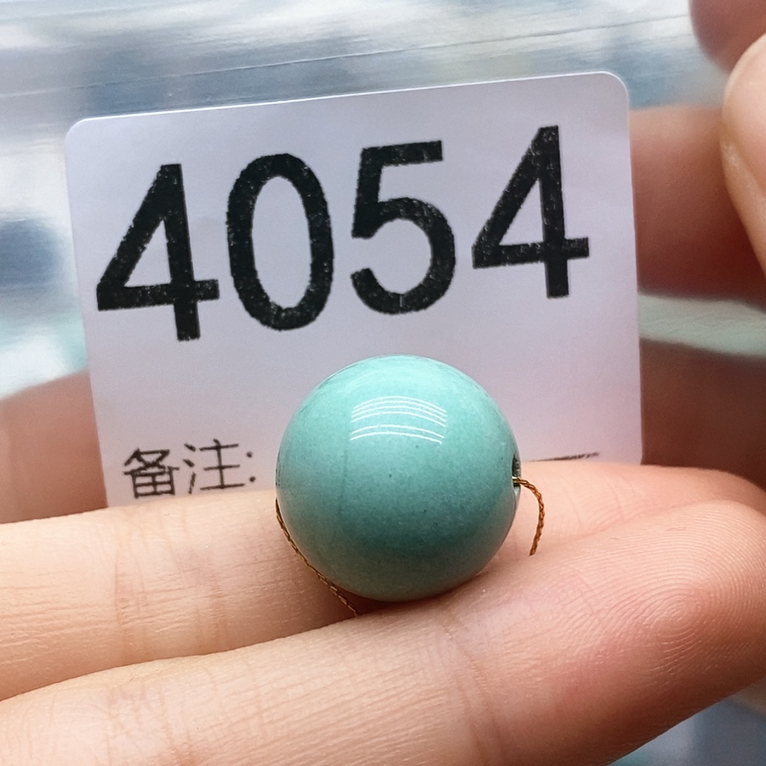 未镶嵌绿松石颈饰