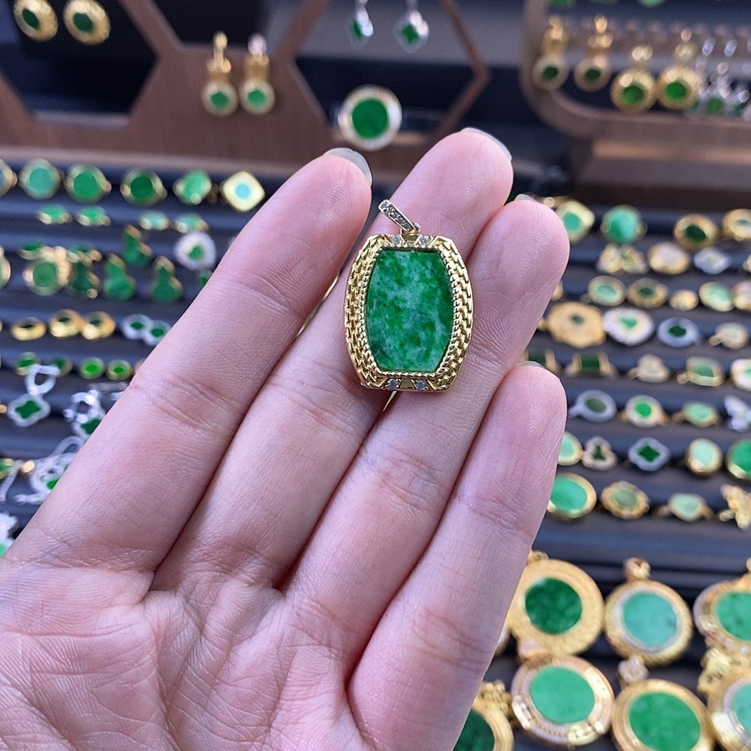 严***嫔翡翠银S925镶嵌吊坠(不含链)缅甸翡翠