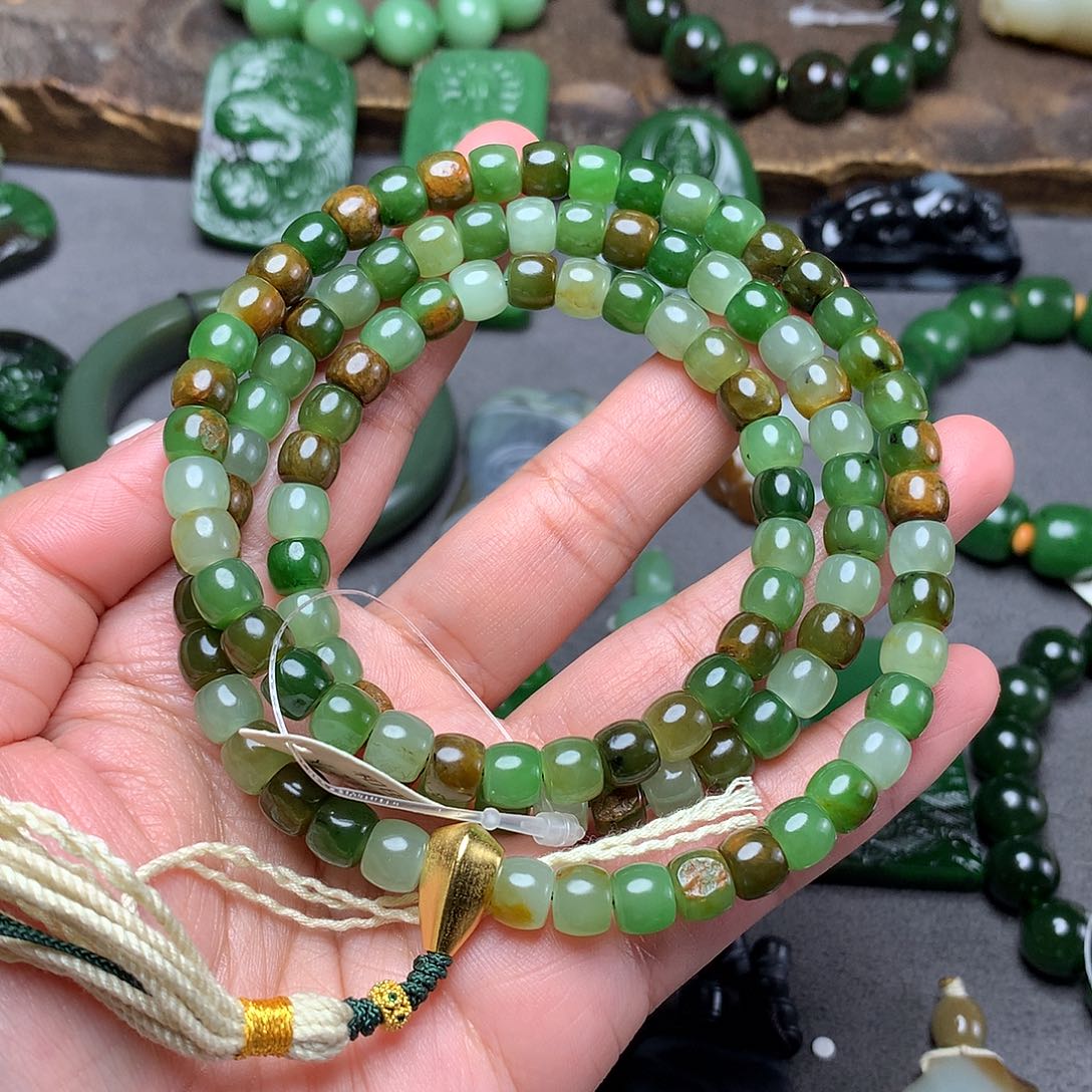 和田玉毛衣链未镶嵌