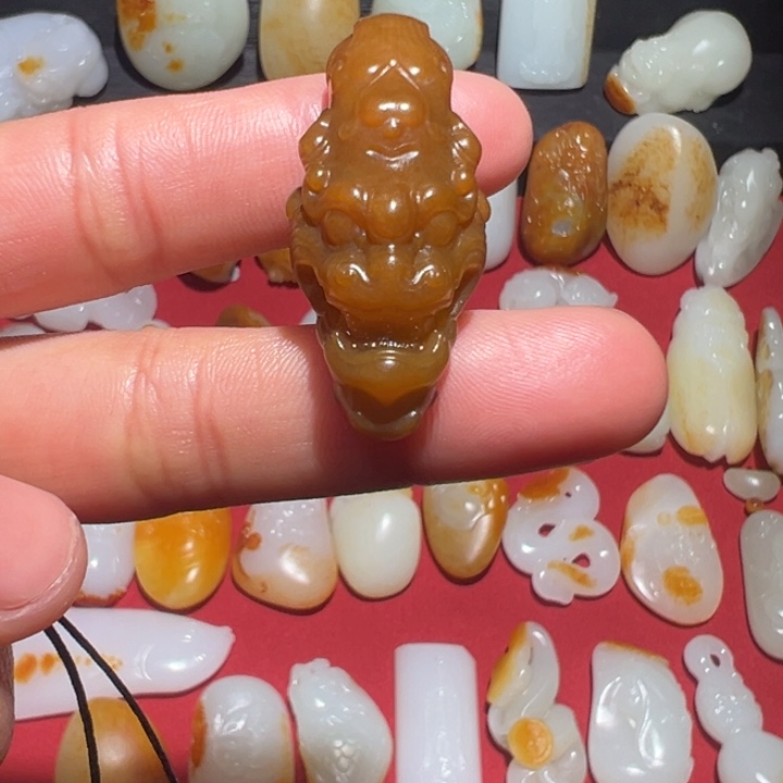 和田玉挂件未镶嵌