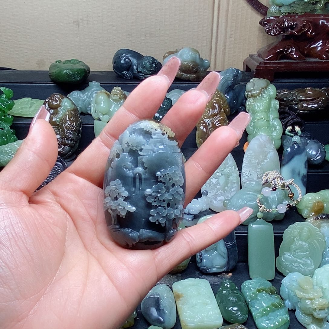 和田玉颈饰未镶嵌