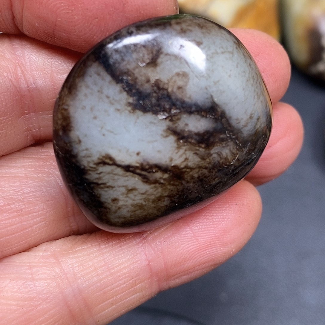 和田玉未镶嵌珠宝奇石