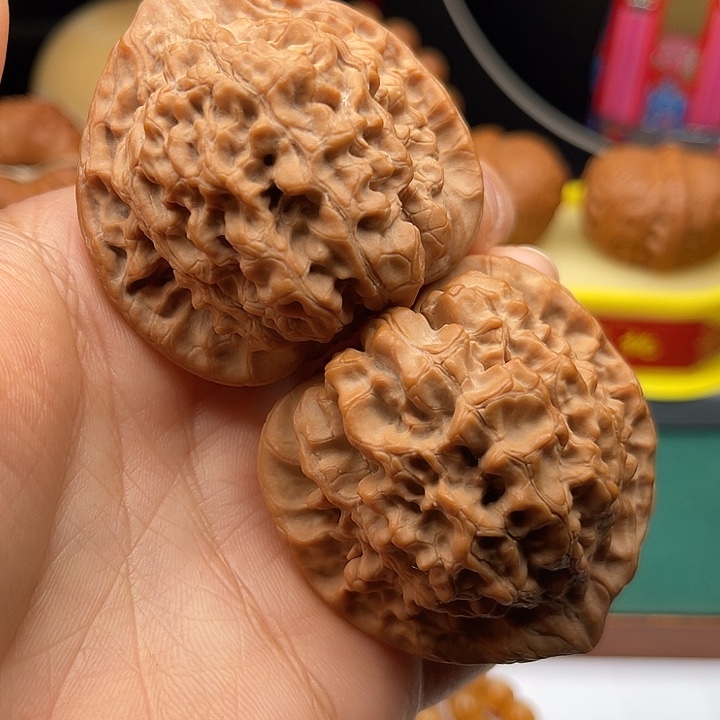 桃核把件48麒麟纹官帽