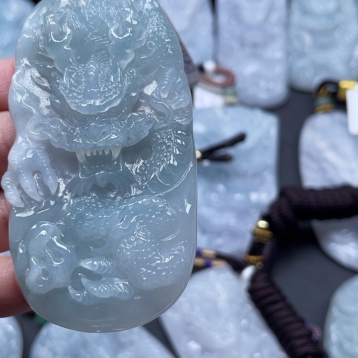 涛***翡翠未镶嵌颈饰天然