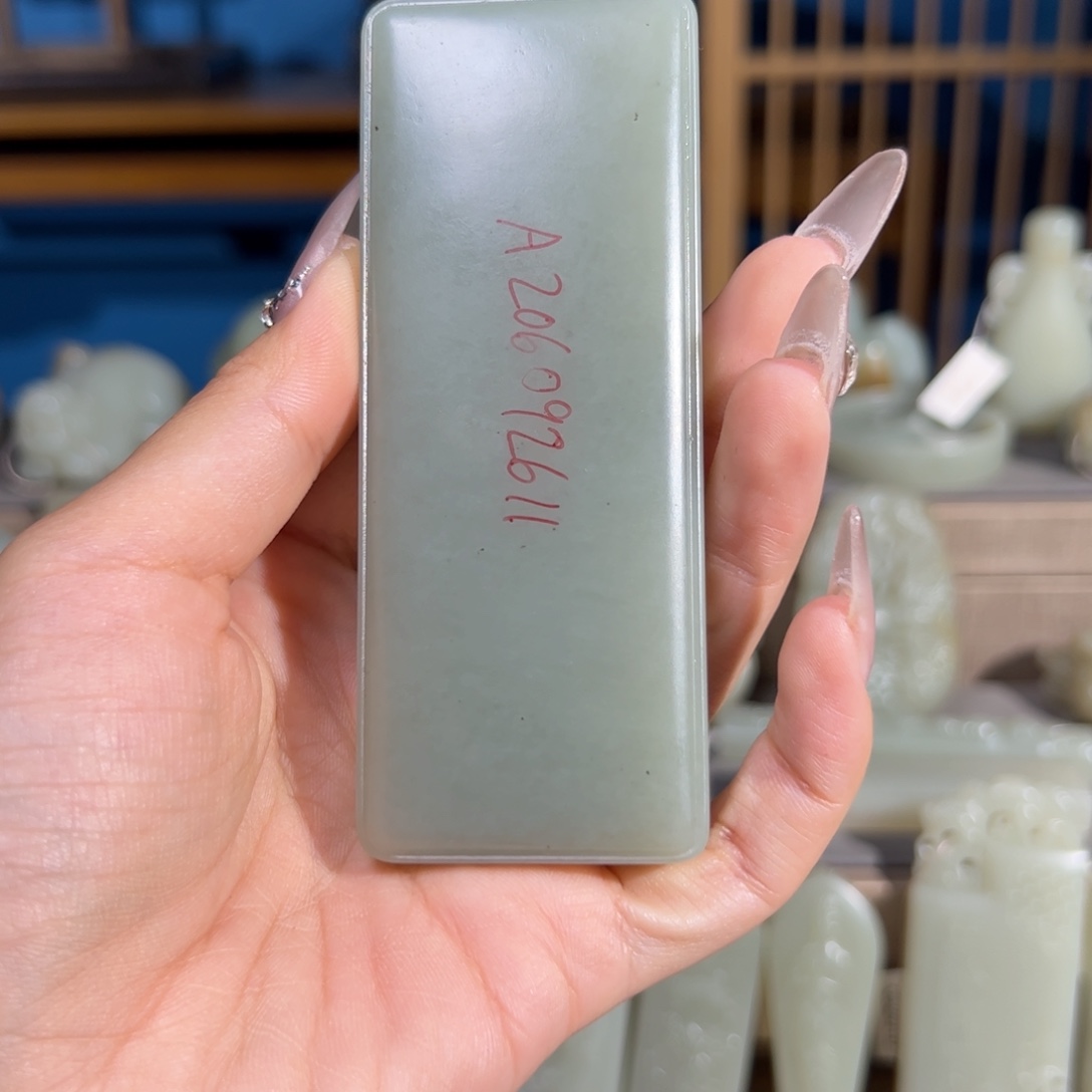 你***？和田玉（糖玉）未镶嵌颈饰