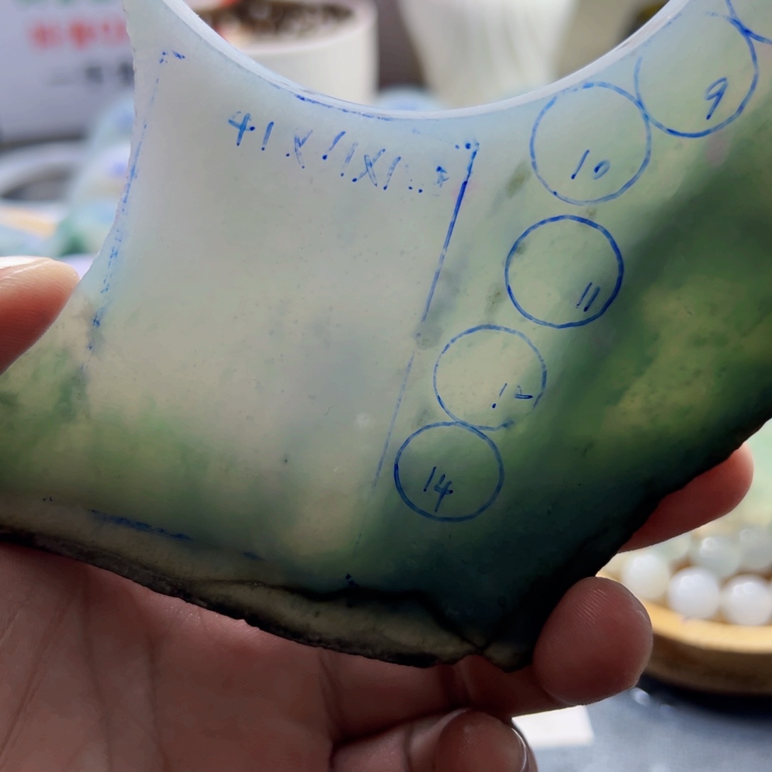 胖***鱼定制翡翠未镶嵌0808989