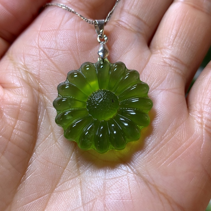 岫玉颈饰银S925镶嵌吊坠