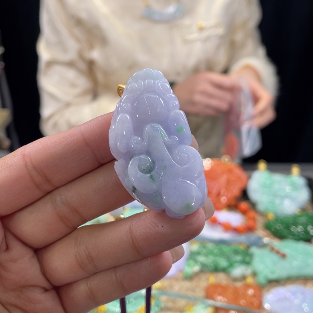 翡翠颈饰未镶嵌代编织