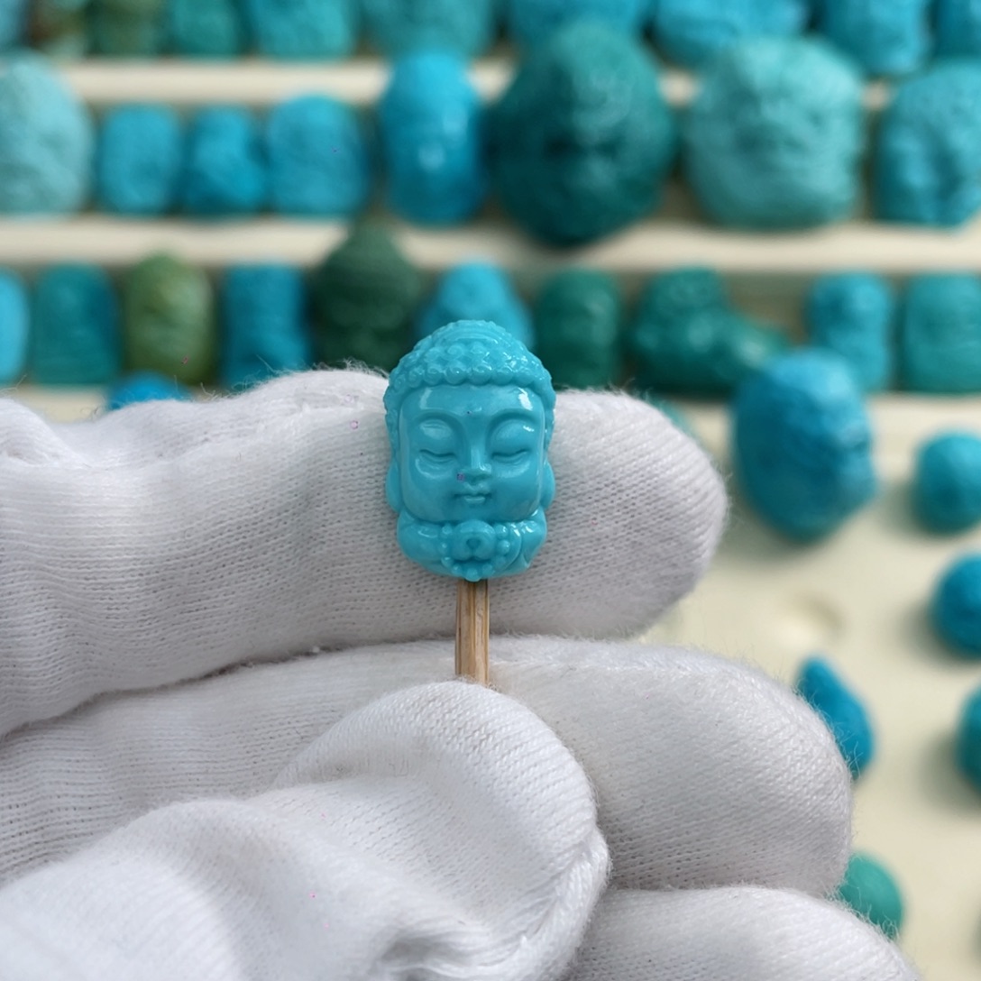 绿松石颈饰未镶嵌