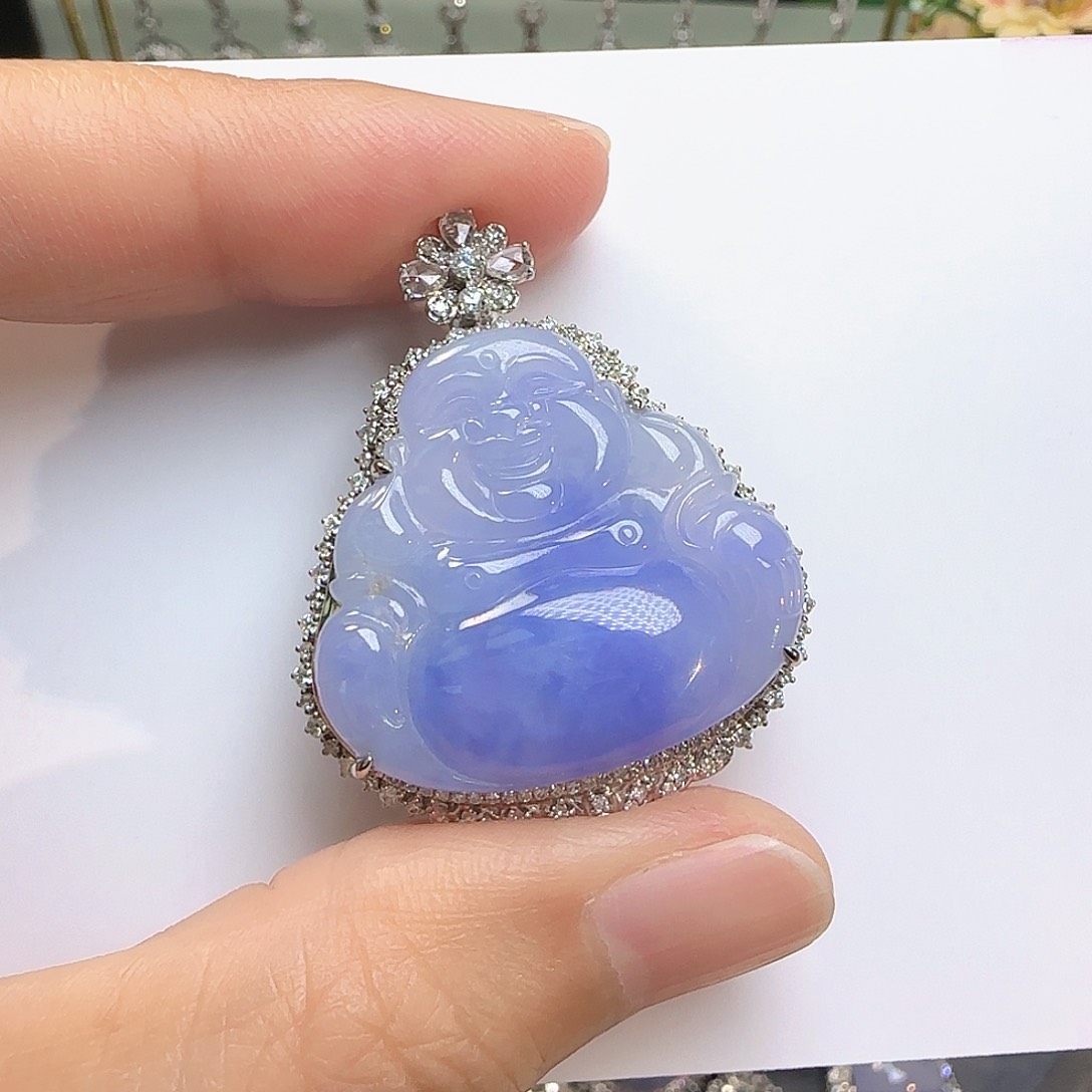 翡翠颈饰18K金镶嵌初*。翡翠颈饰18K金镶嵌