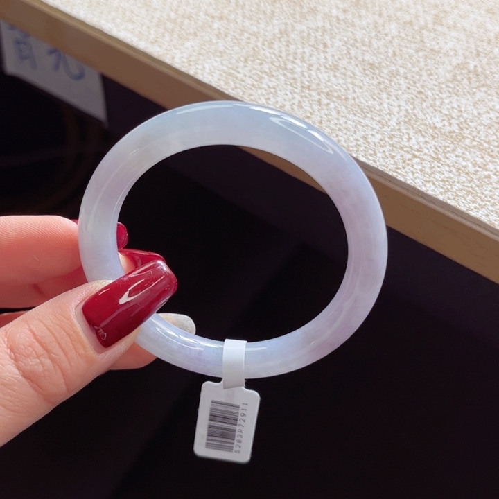 翡翠手镯未镶嵌手镯