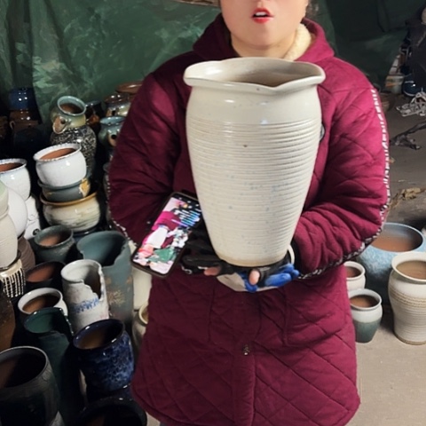 口20高31瑕疵盆子。 