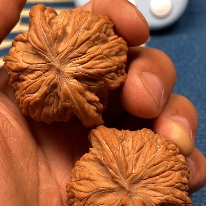 玩***事文玩核桃吊坠磨盘