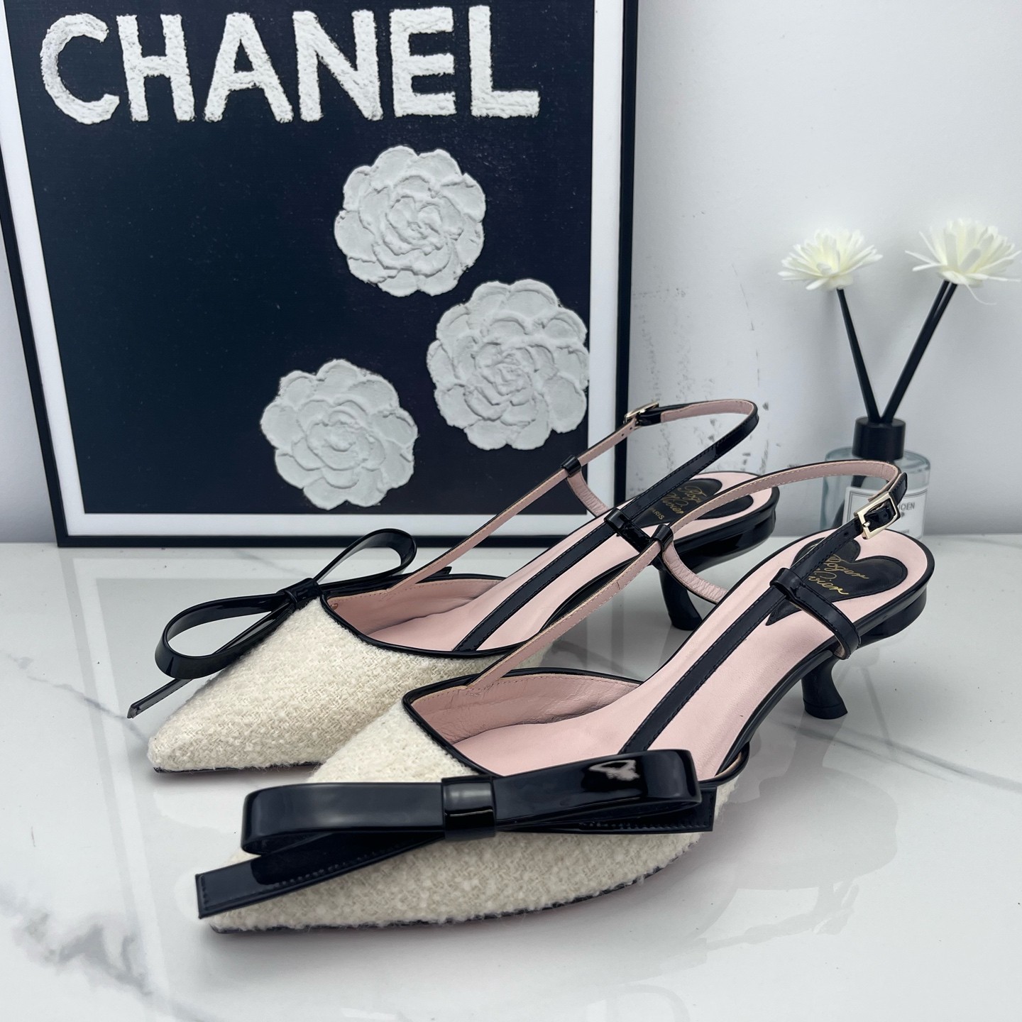 未使用 Roger Vivier/罗杰·维威耶 毛呢小香风高跟鞋39码/jm02276