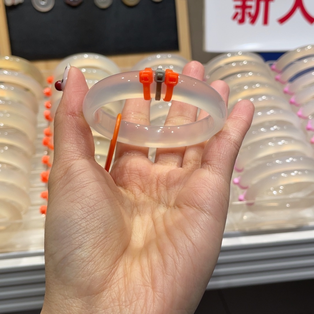 薯***.玛瑙/玉髓未镶嵌手镯@定向灰冰@【52】