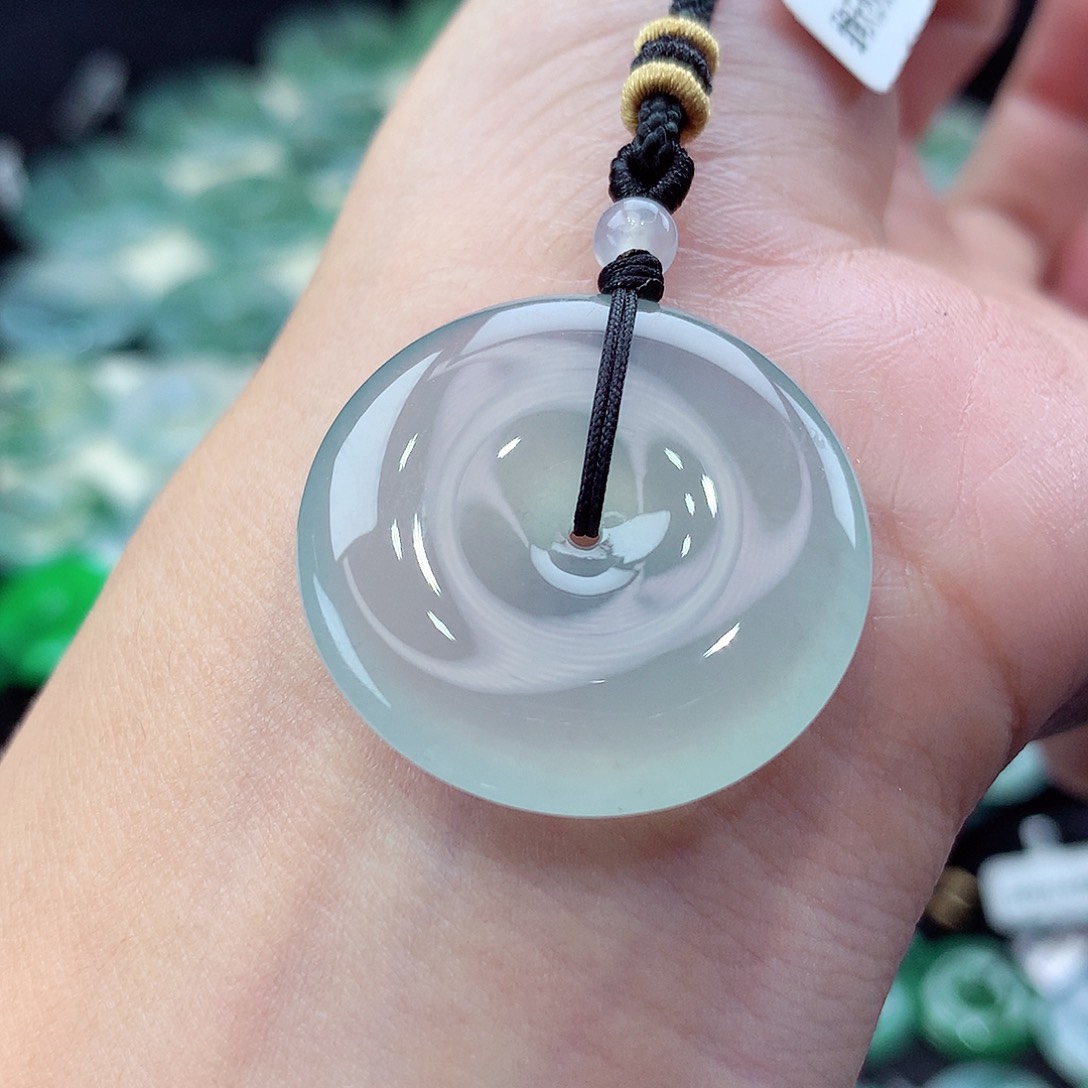 颈饰未镶嵌翡翠编号13。尺寸28.2-5.7