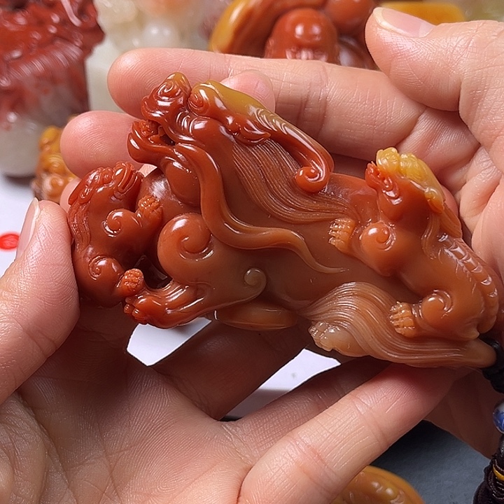 云***飘寿山石手把件把玩件