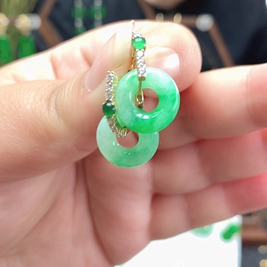 翡翠18K金镶嵌耳饰耳饰