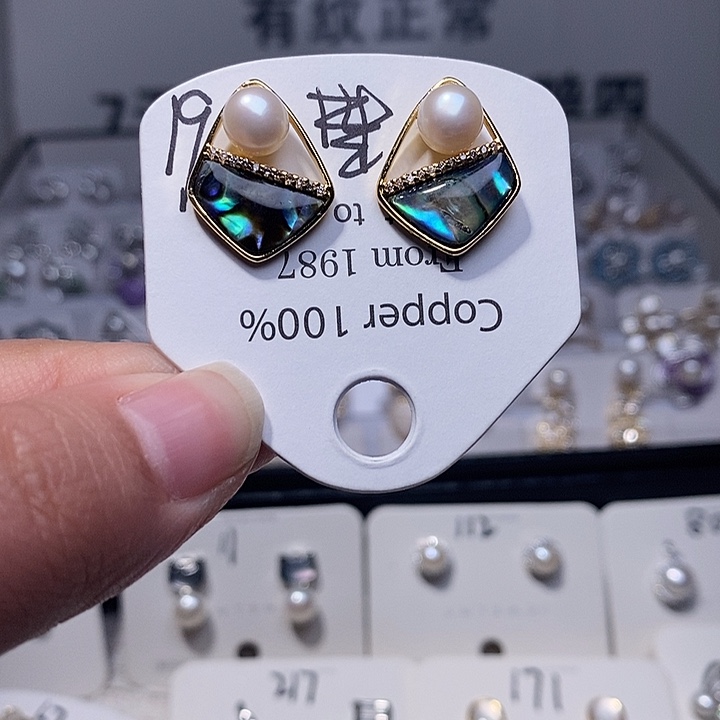 淡水珍珠银S925镶嵌耳饰