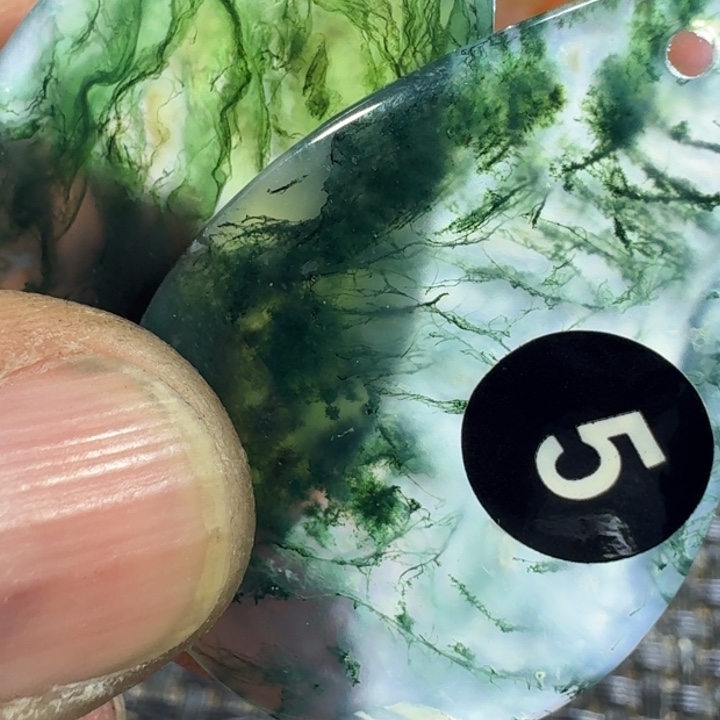 用***5玛瑙/玉髓未镶嵌颈饰