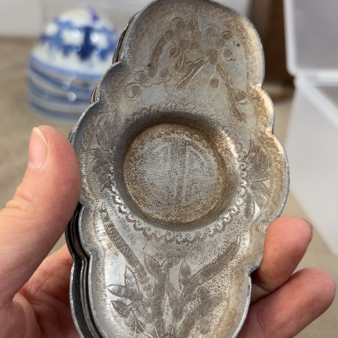 瓷片非常好看漂亮的物品 