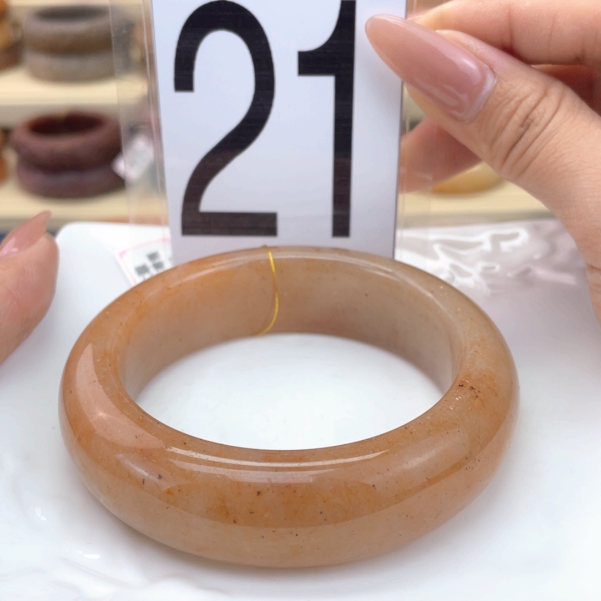 【闪购商品】石英质玉手镯未镶嵌