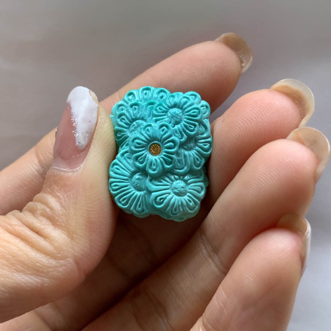 绿松石配饰未镶嵌