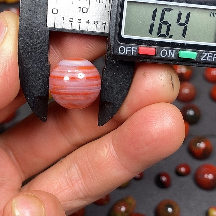 南红玛瑙未镶嵌车挂