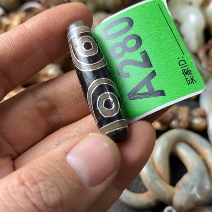 玛瑙/玉髓颈饰合金