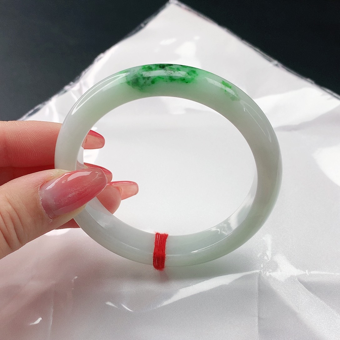 翡翠手镯未镶嵌翡翠342