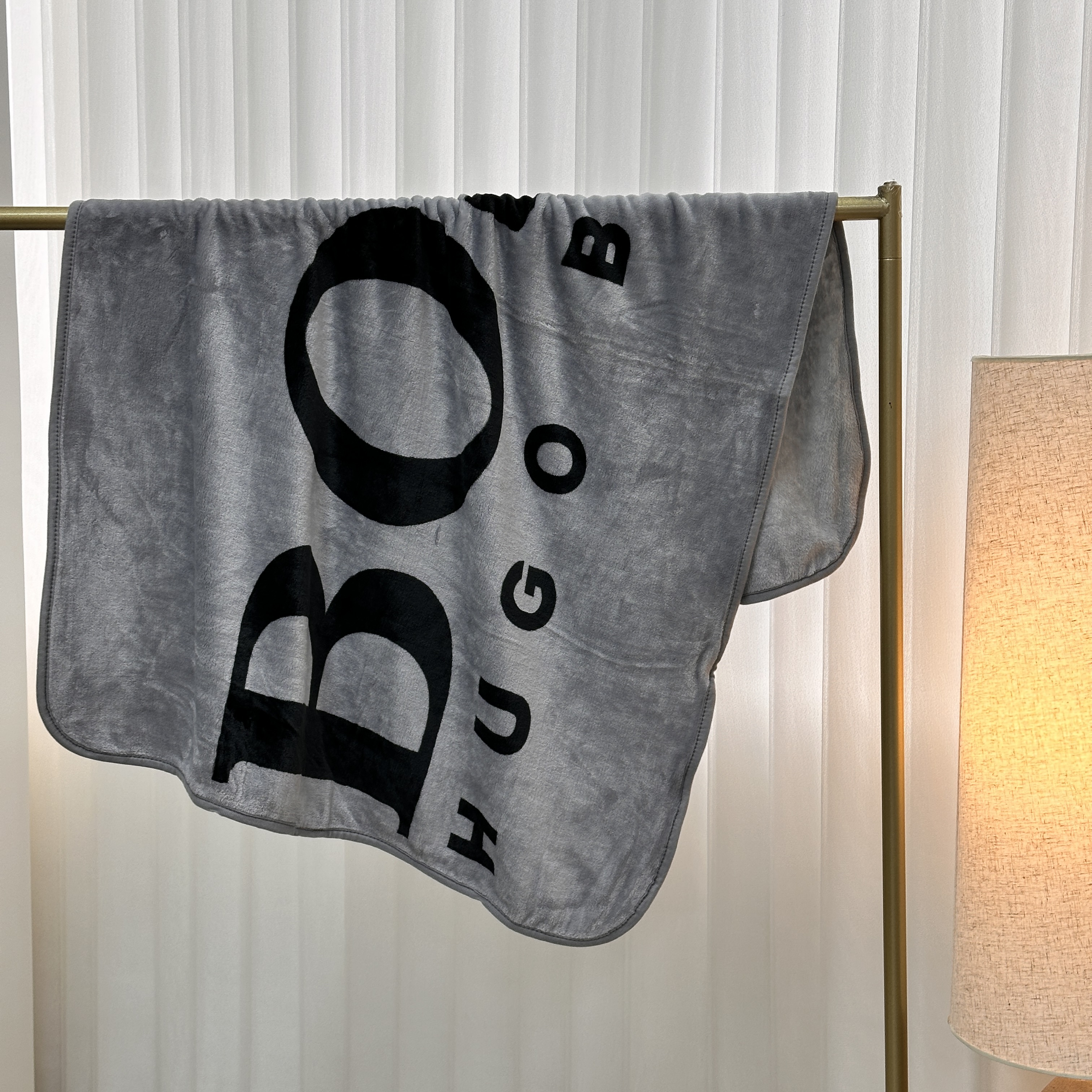 大莉莉-牛奶绒毯子高级感卧室客厅沙发盖毯