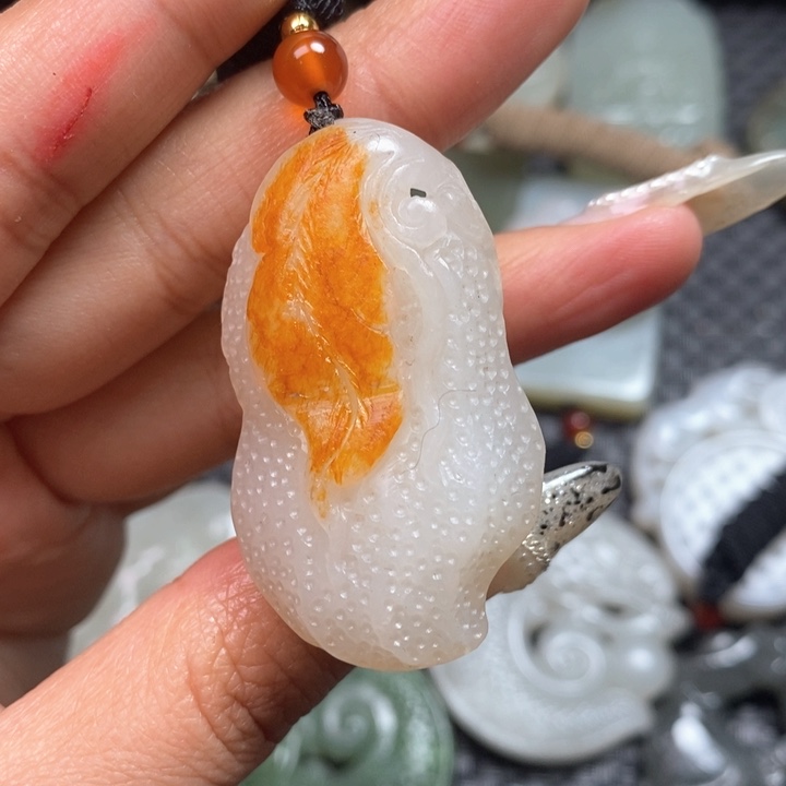 和田玉颈饰未镶嵌