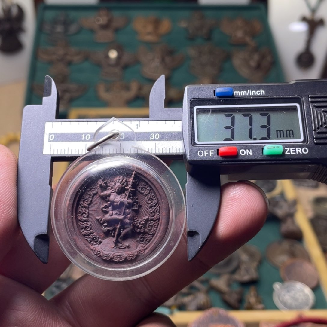 藏传金刚亥母泥擦擦