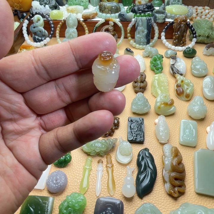 和田玉（糖玉）颈饰未镶嵌定制款