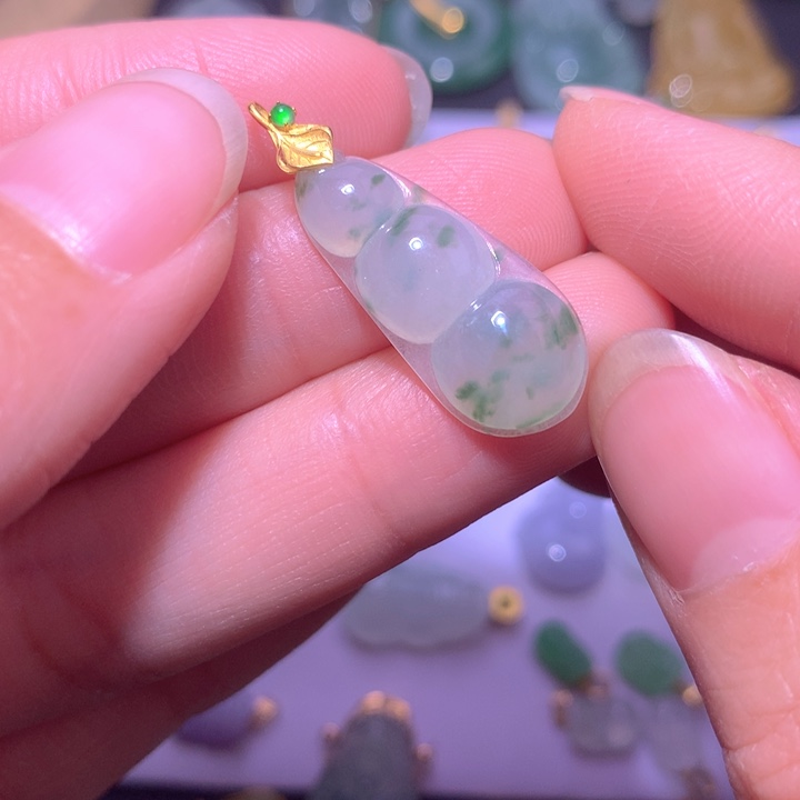 颈饰18K金镶嵌翡翠翡翠