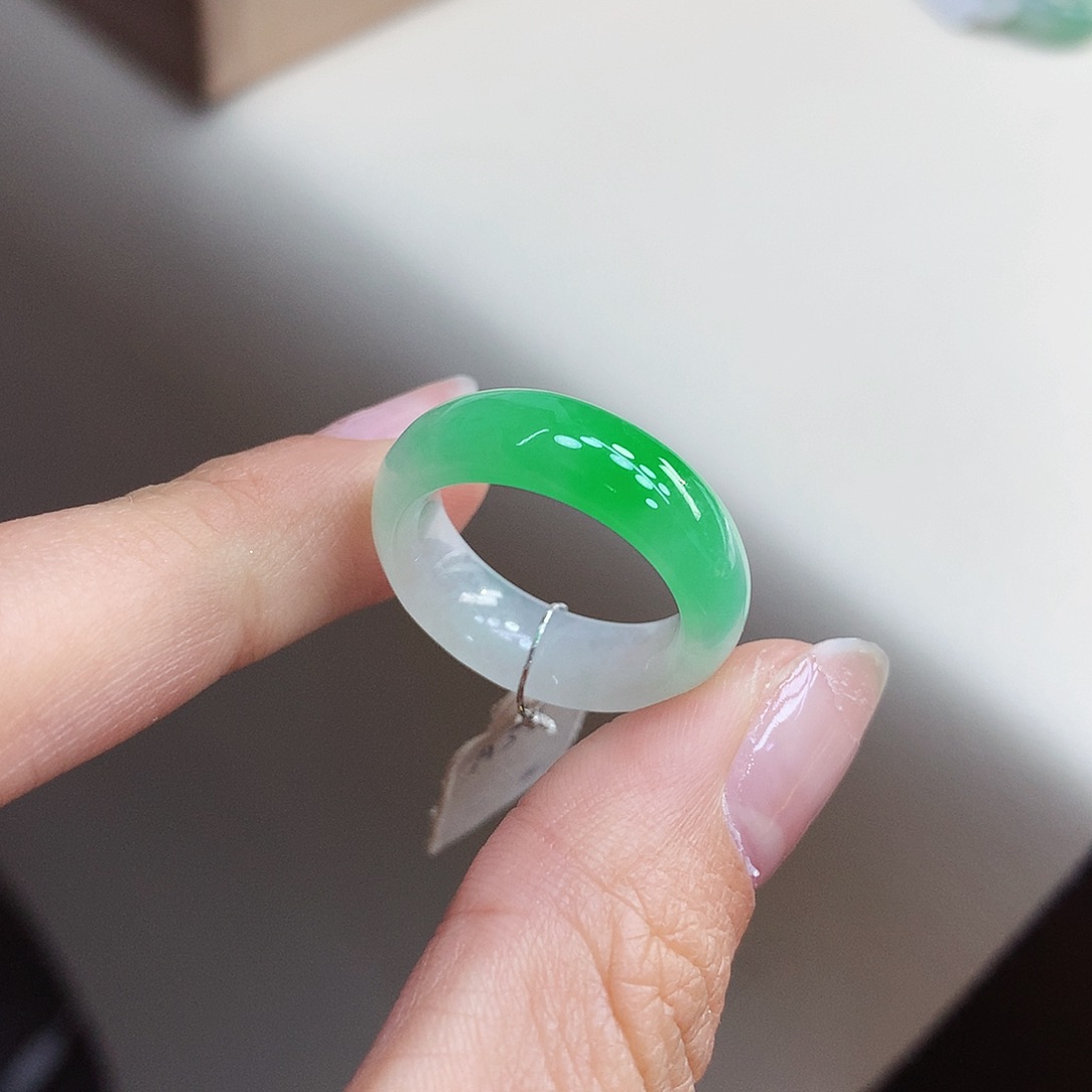 翡翠戒指未镶嵌13号