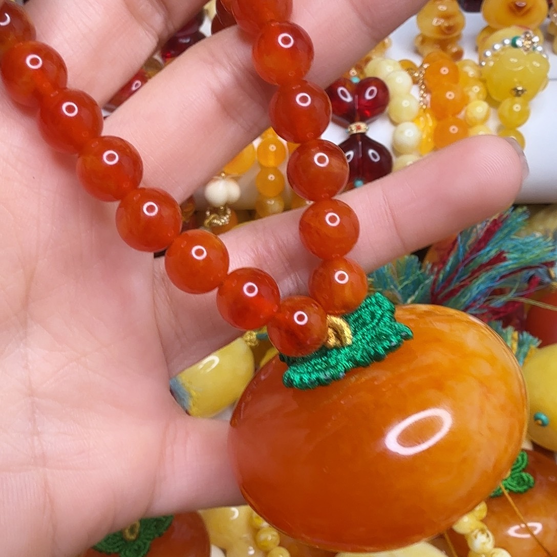 里***徵非金属蜜糖红柿子手持