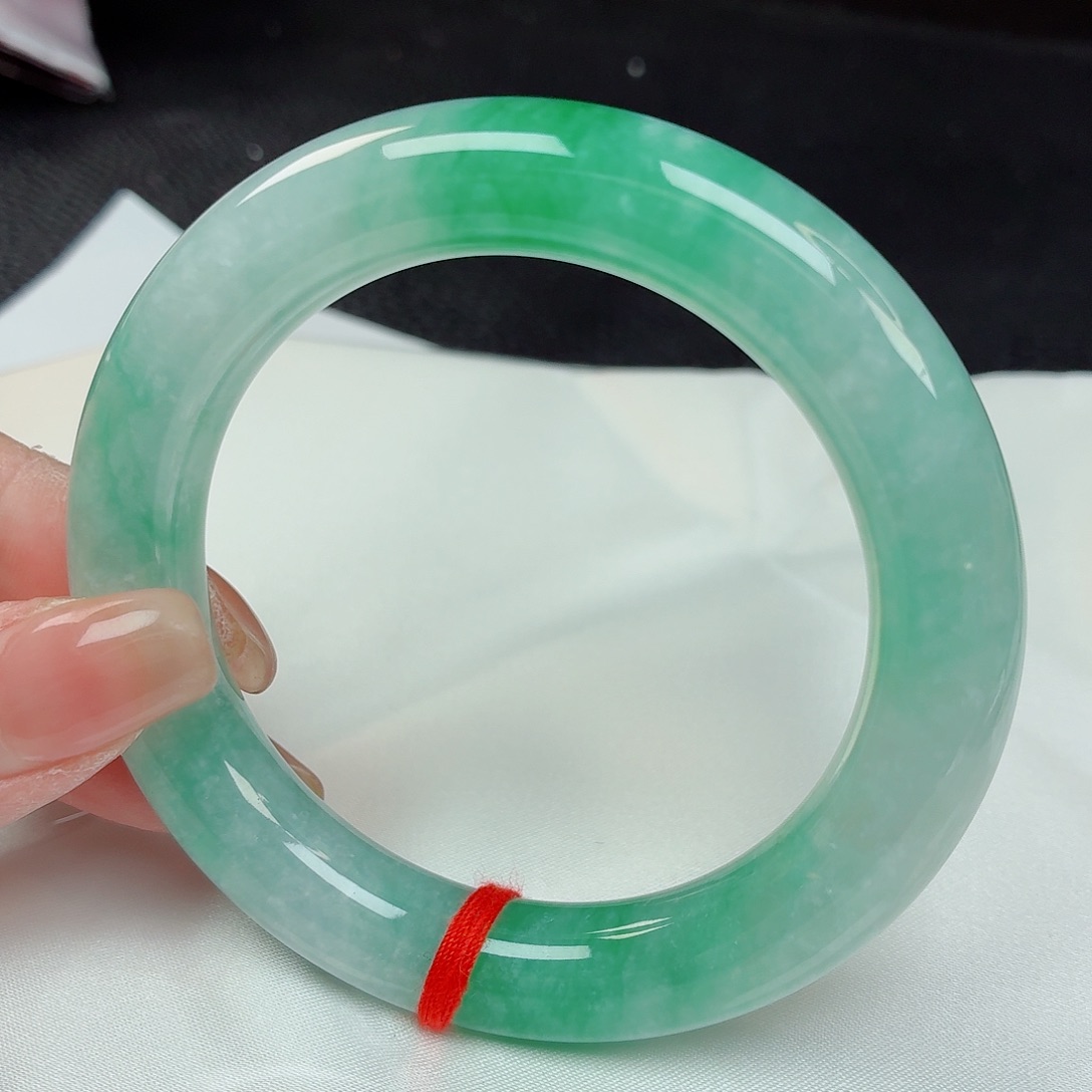 翡翠手镯未镶嵌55