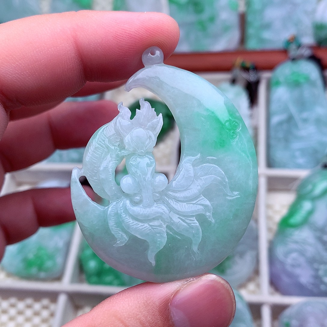 翡翠未镶嵌吊坠(不含链)