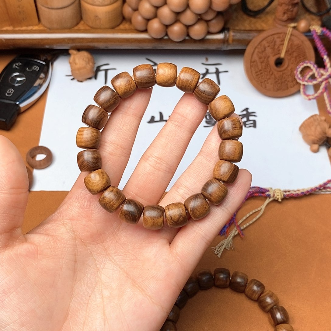 檀香木手串/手链10*11直切沉水瑕疵