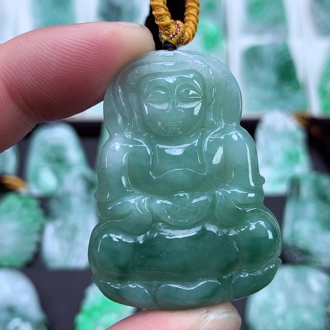 翡翠颈饰未镶嵌翡翠吊坠