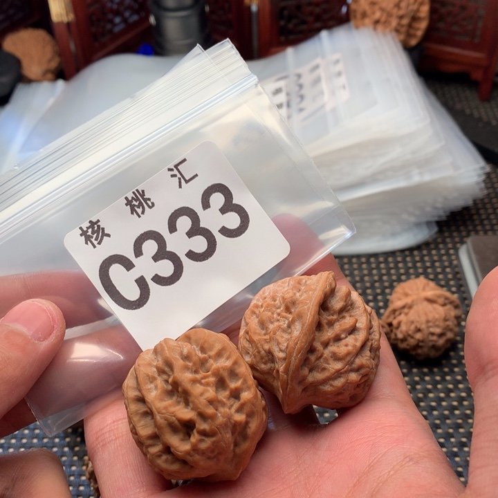 好***z吊坠文玩核桃沉水狮子