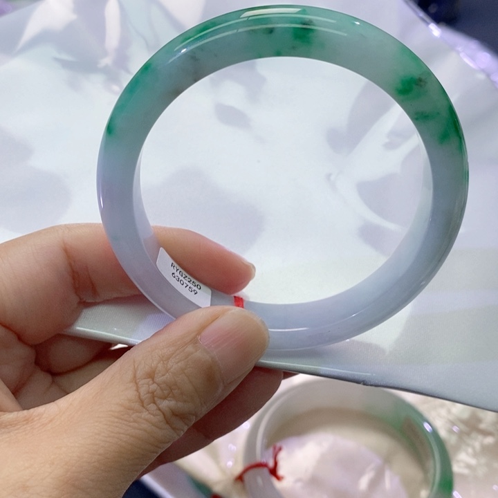 筱***筱专拍链接，拍哪发哪个