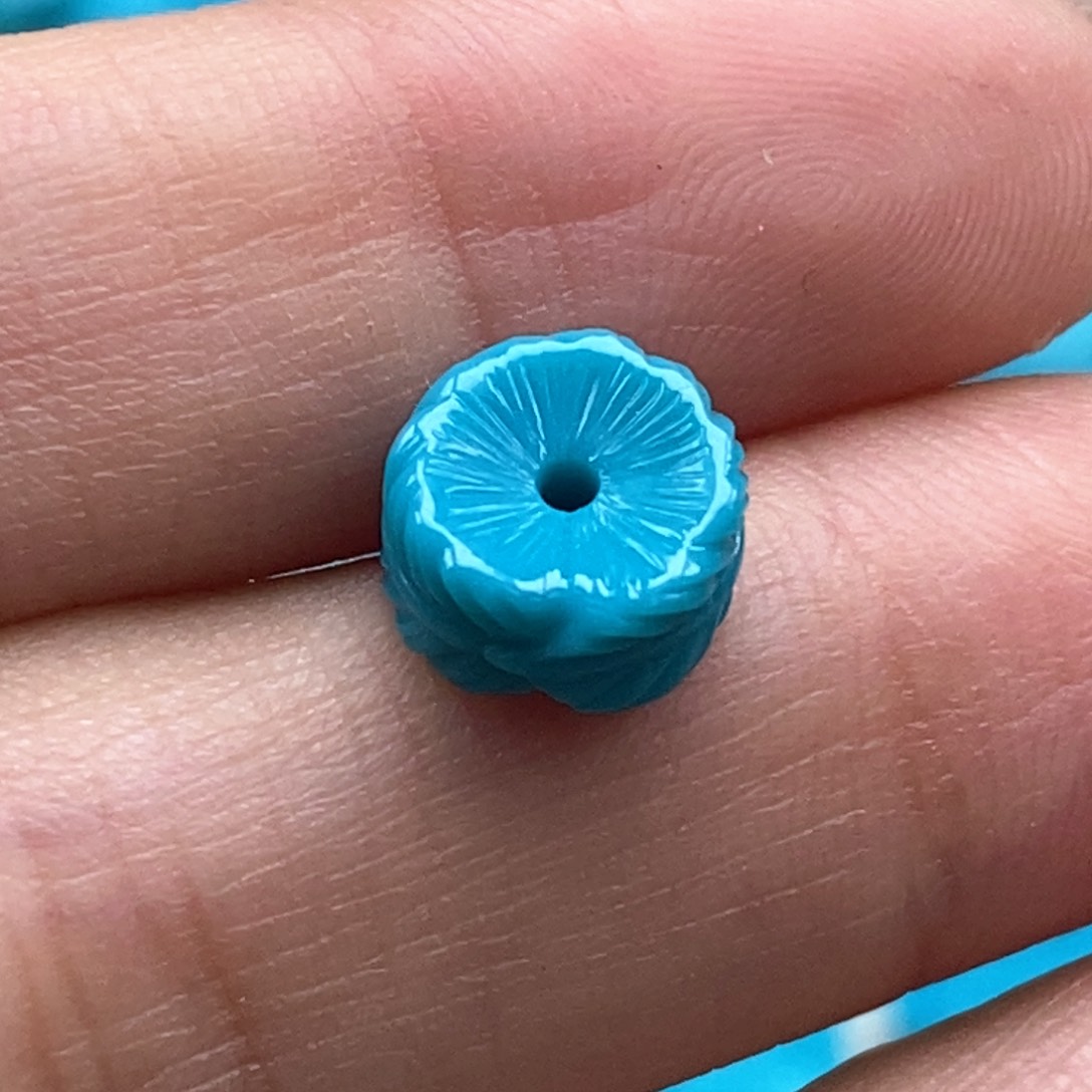 绿松石颈饰未镶嵌