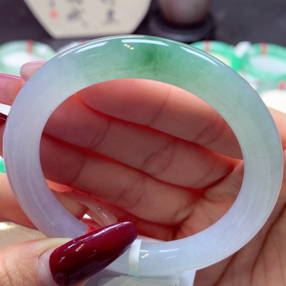 翡翠手镯未镶嵌圆条3号66