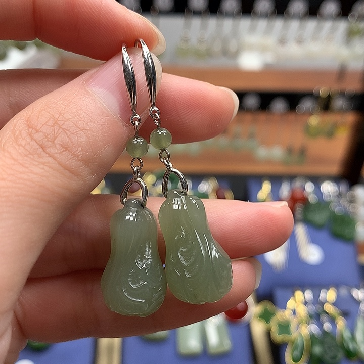 和田玉银S925镶嵌耳饰白菜21.7左右晴水绿