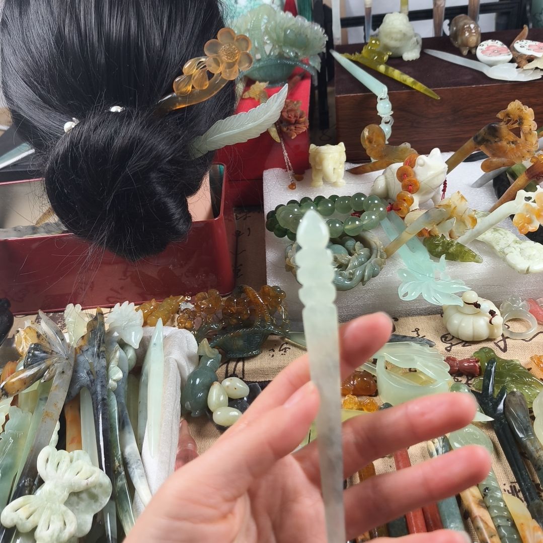 蛇纹石玉发饰合金