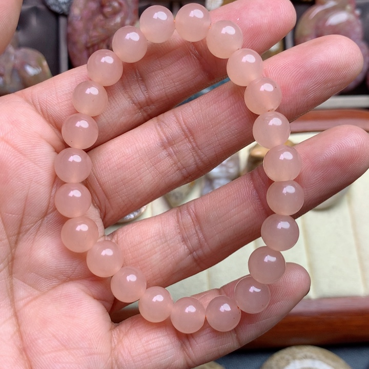 硅化珊瑚（珊瑚玉）颈饰未镶嵌