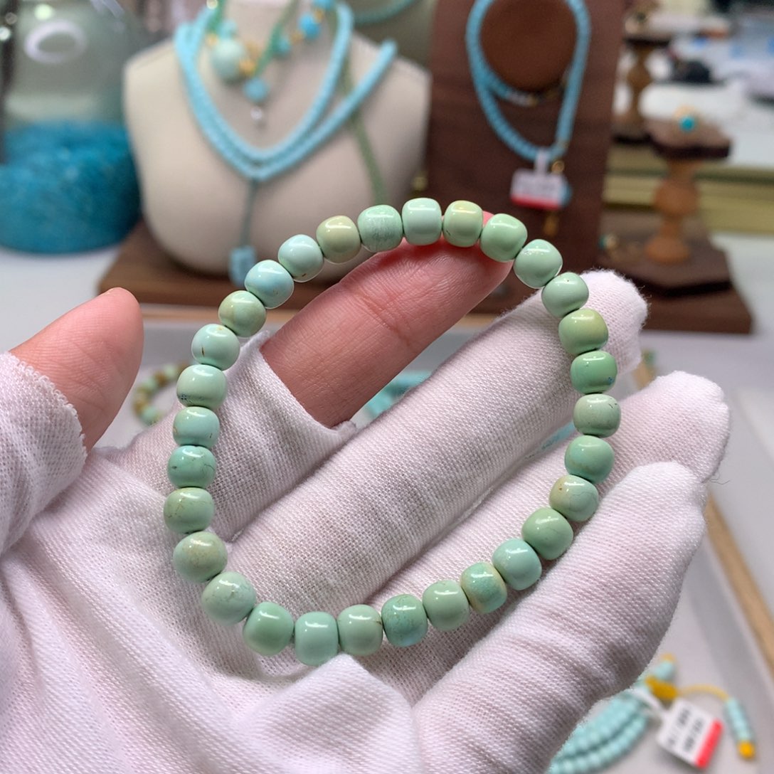 绿松石配饰未镶嵌